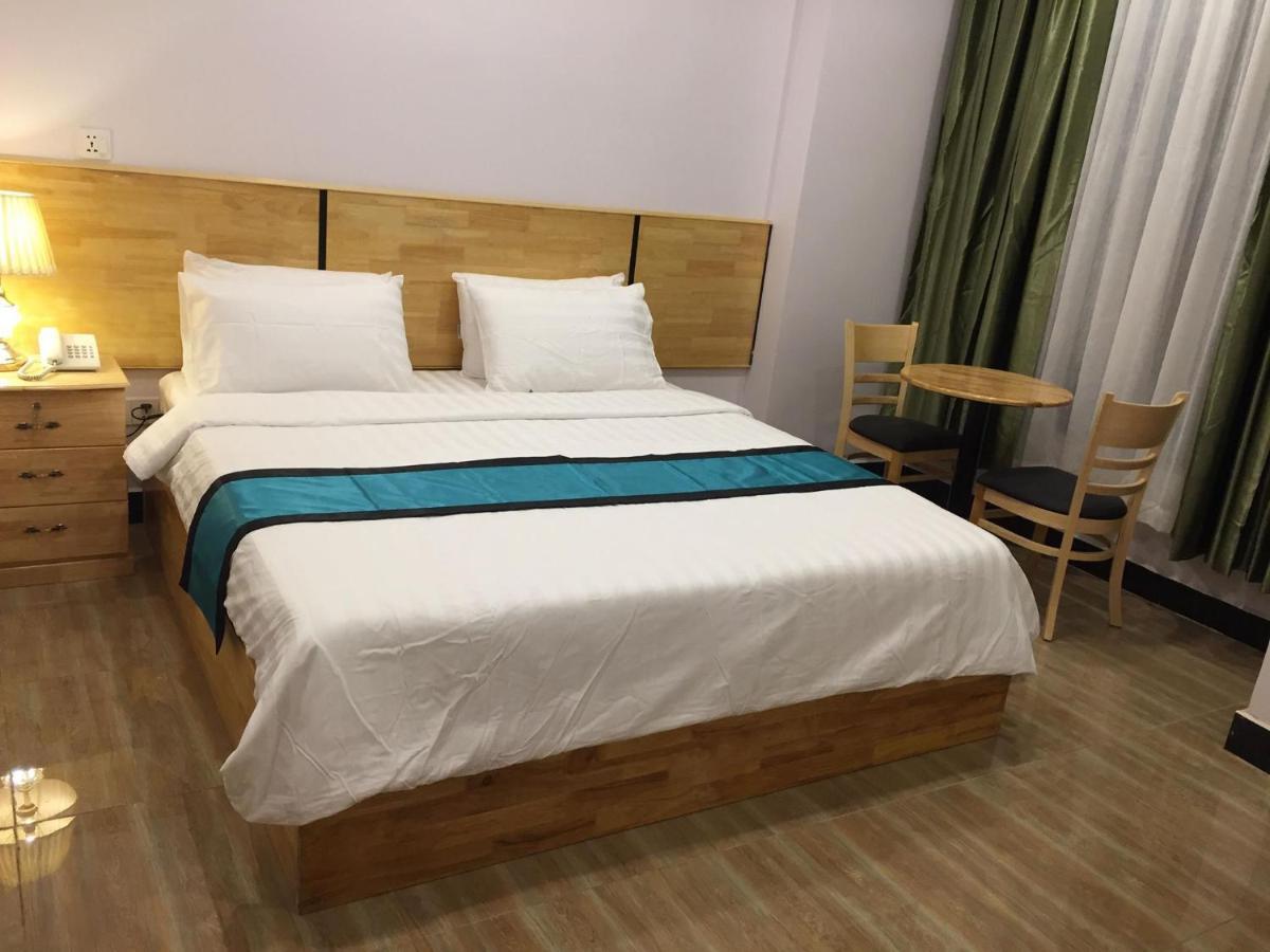 Seven Color Hotel Сиханоуквил Екстериор снимка