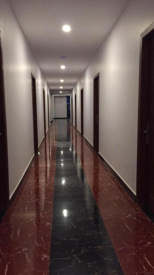 Seven Color Hotel Сиханоуквил Екстериор снимка